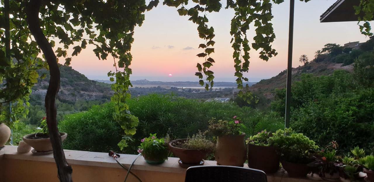 Artsea Studio Apartment With Sea View Ein Hod Exterior foto